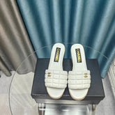 WEDGE WHITE SHEEPSKIN